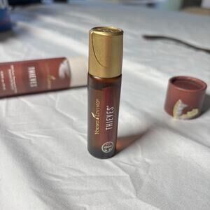 Young Living Essential Oils THIEVES 10ml Roll-On 95% Full